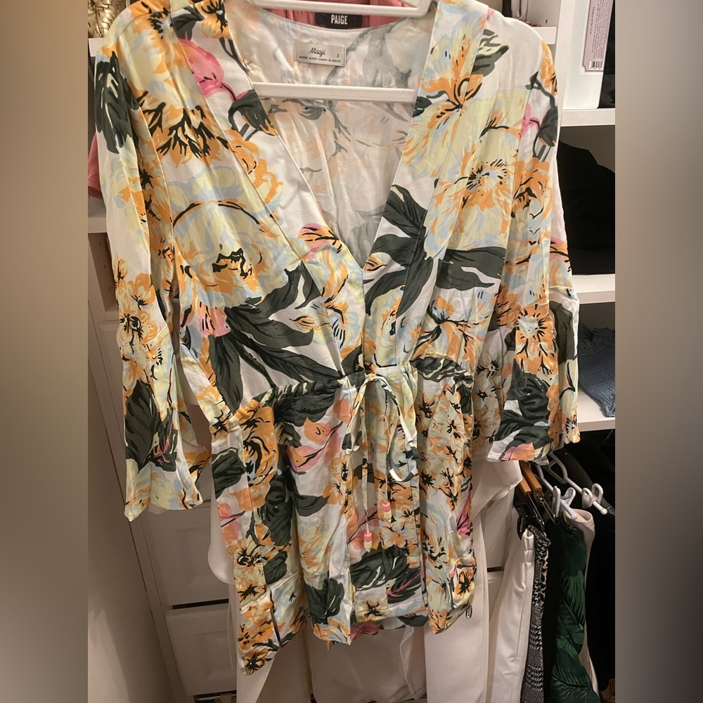 Majje SM floral dress /cover up